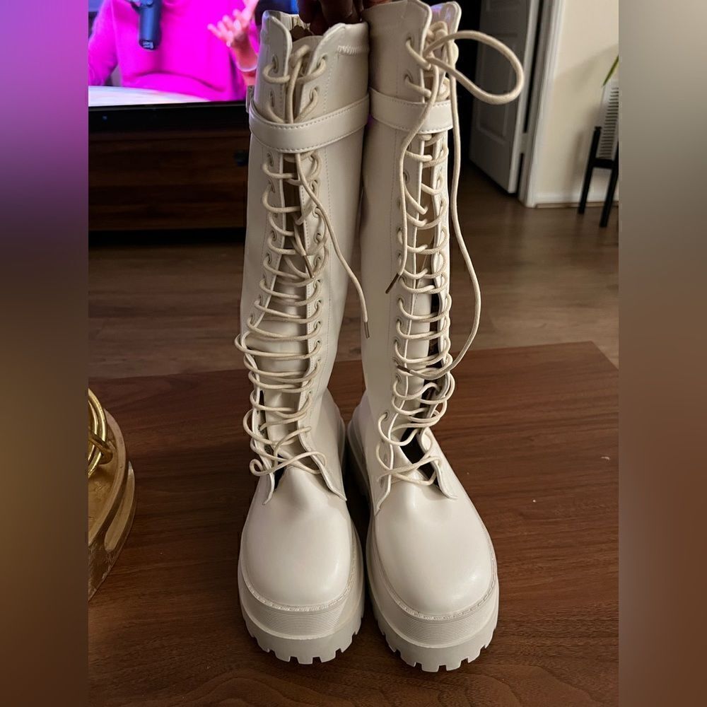 FULTON LACE UP BOOTS CREAM - Picture 4 of 7